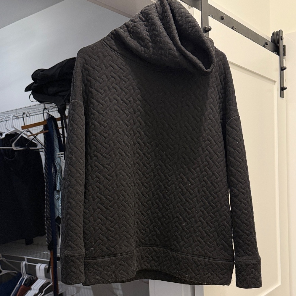 Woman GapFit Cowl Neck